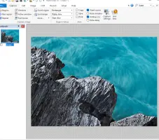 HyperSnap 10 on Windows, with capture tools and an image open in the editor