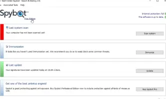 SpyBot Search And Destroy: Spybot home screen with scan, immunization, and update options